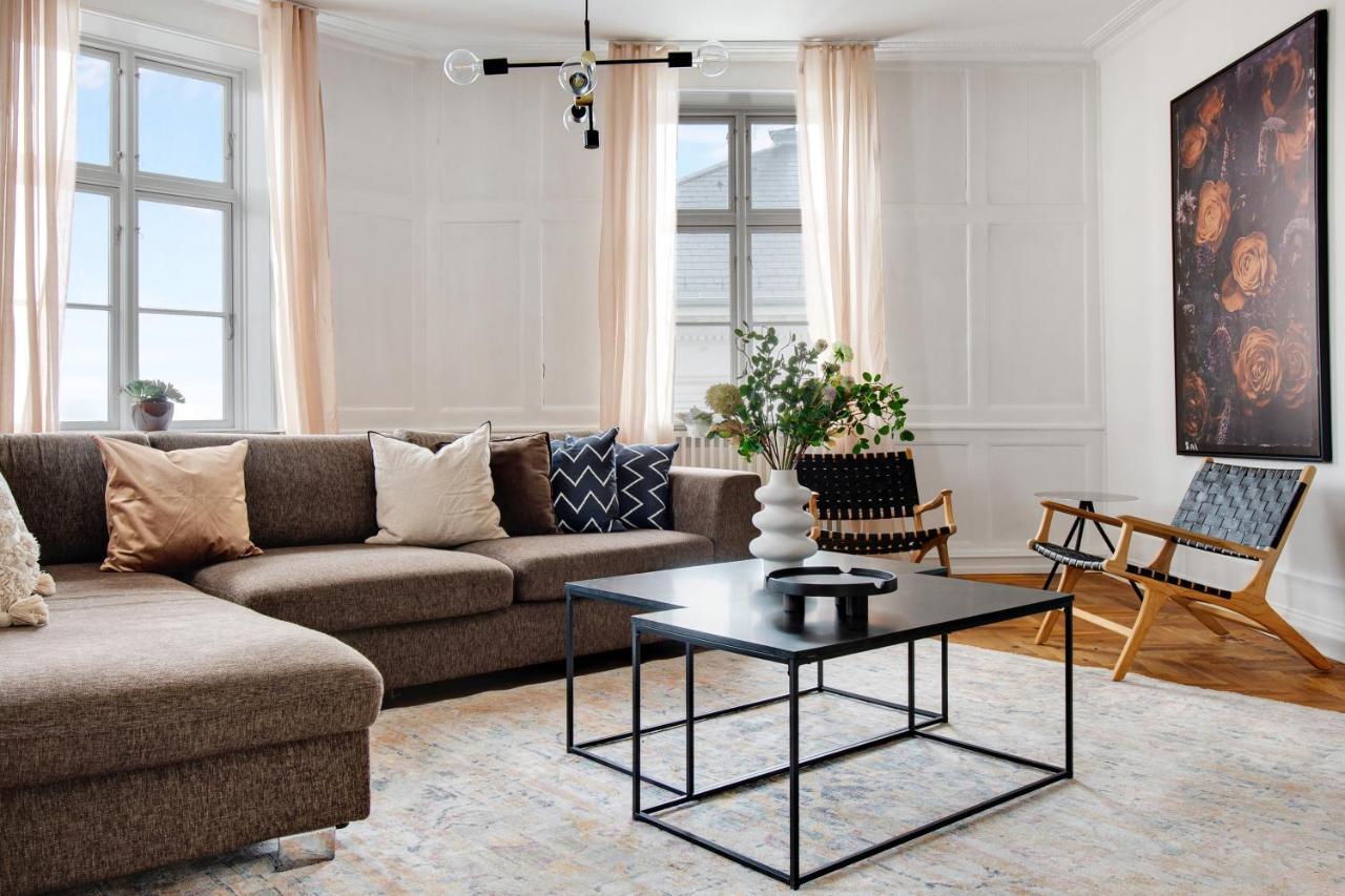 Sanders Square - Spacious Six-Bedroom Apartment Near Amalienborg Kopenhaga Zewnętrze zdjęcie
