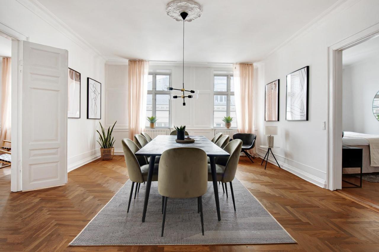 Sanders Square - Spacious Six-Bedroom Apartment Near Amalienborg Kopenhaga Zewnętrze zdjęcie